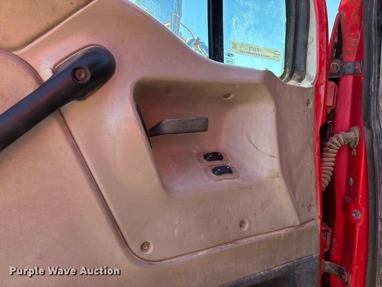 image for item FB3072 2005 Sterling L7500 dump truck