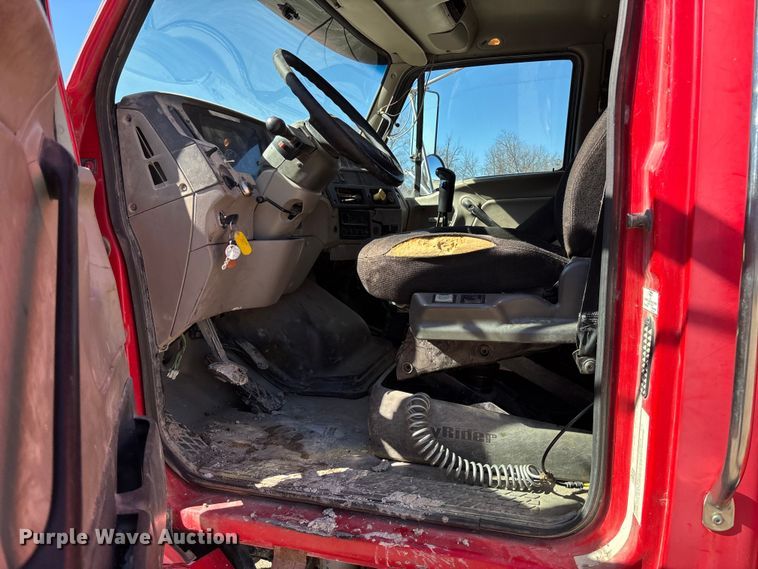 image for item FB3072 2005 Sterling L7500 dump truck