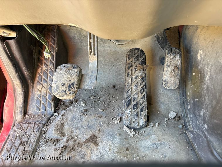 image for item FB3072 2005 Sterling L7500 dump truck