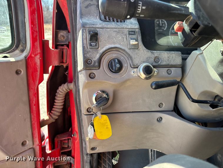 image for item FB3072 2005 Sterling L7500 dump truck
