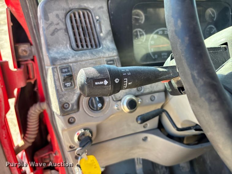 image for item FB3072 2005 Sterling L7500 dump truck