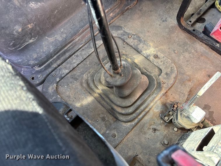 image for item FB3072 2005 Sterling L7500 dump truck