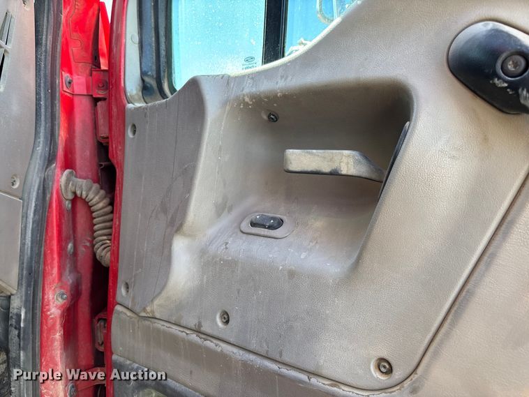 image for item FB3072 2005 Sterling L7500 dump truck