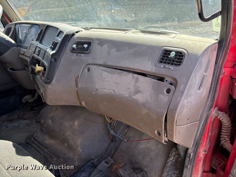 image for item FB3072 2005 Sterling L7500 dump truck