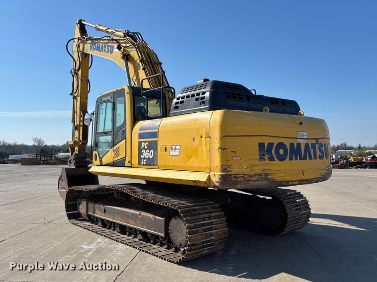 image for item FB3397 2018 Komatsu PC360LC-11 excavator