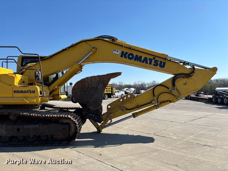 image for item FB3397 2018 Komatsu PC360LC-11 excavator