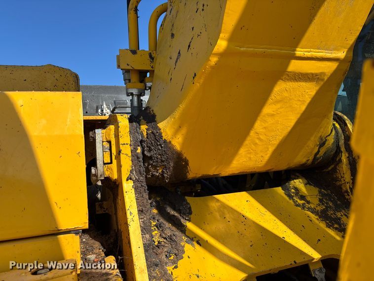image for item FB3397 2018 Komatsu PC360LC-11 excavator