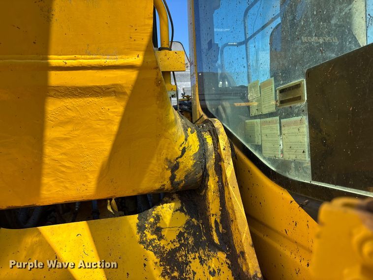 image for item FB3397 2018 Komatsu PC360LC-11 excavator