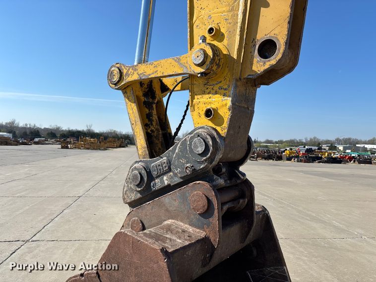 image for item FB3397 2018 Komatsu PC360LC-11 excavator