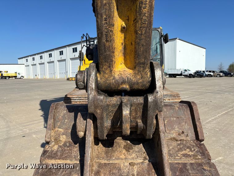 image for item FB3397 2018 Komatsu PC360LC-11 excavator