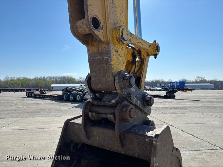 image for item FB3397 2018 Komatsu PC360LC-11 excavator