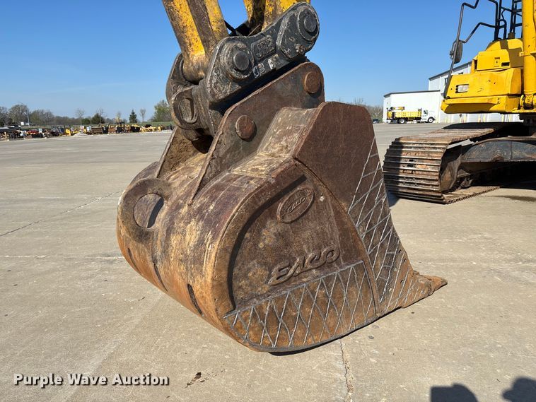 image for item FB3397 2018 Komatsu PC360LC-11 excavator