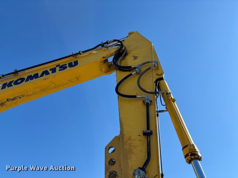 image for item FB3397 2018 Komatsu PC360LC-11 excavator