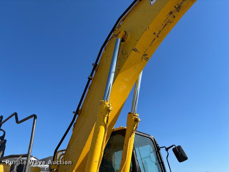 image for item FB3397 2018 Komatsu PC360LC-11 excavator