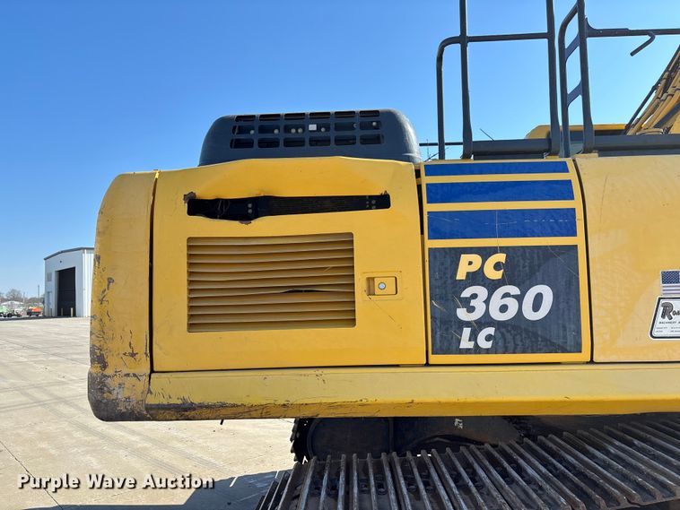 image for item FB3397 2018 Komatsu PC360LC-11 excavator