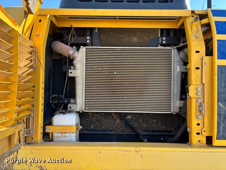 image for item FB3397 2018 Komatsu PC360LC-11 excavator