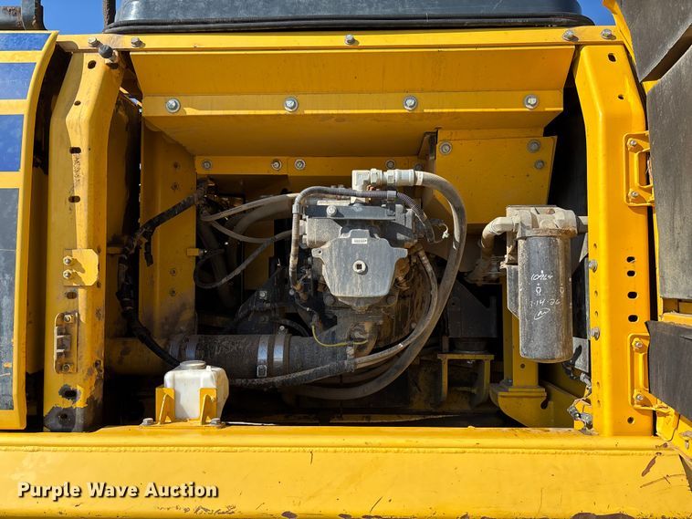 image for item FB3397 2018 Komatsu PC360LC-11 excavator