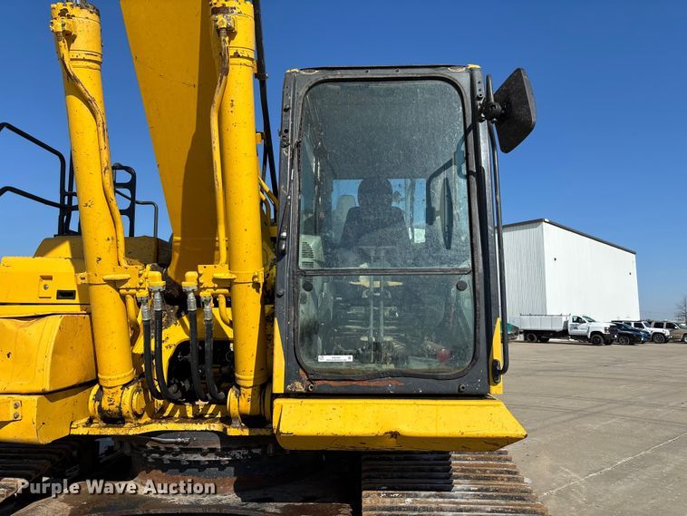 image for item FB3397 2018 Komatsu PC360LC-11 excavator