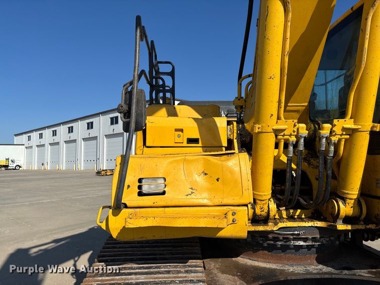 image for item FB3397 2018 Komatsu PC360LC-11 excavator