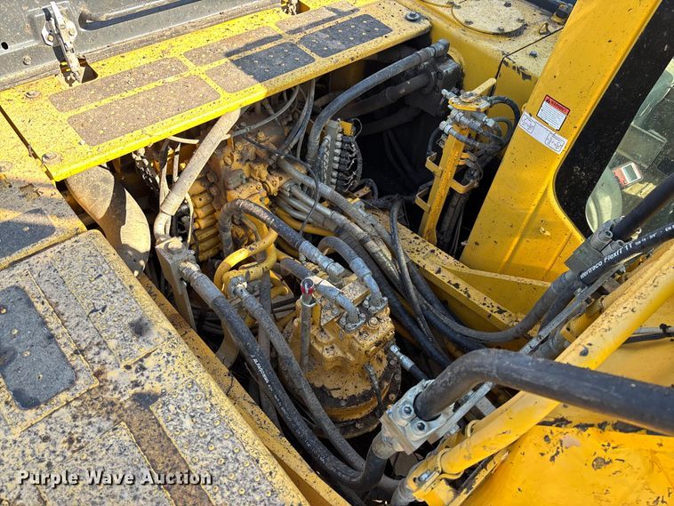 image for item FB3397 2018 Komatsu PC360LC-11 excavator