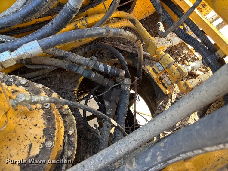 image for item FB3397 2018 Komatsu PC360LC-11 excavator