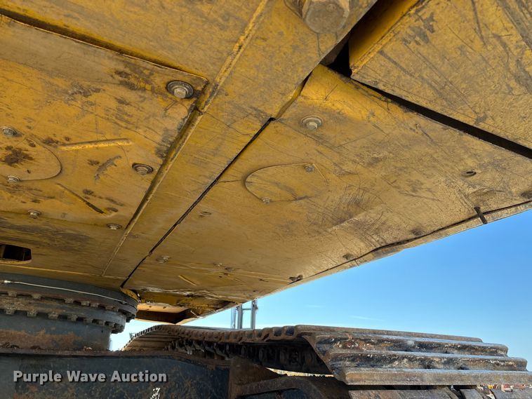 image for item FB3397 2018 Komatsu PC360LC-11 excavator