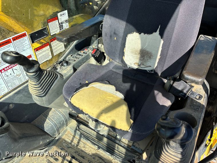 image for item FB3397 2018 Komatsu PC360LC-11 excavator