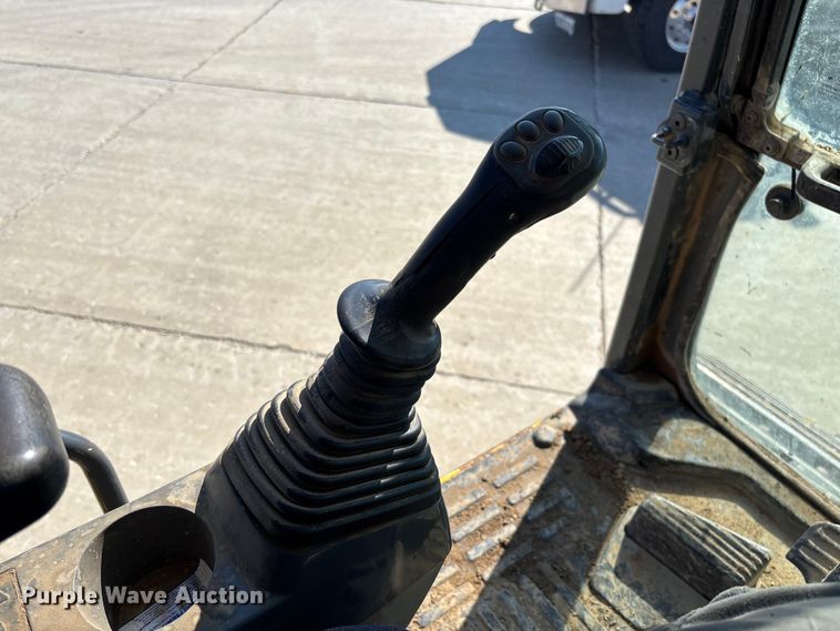 image for item FB3397 2018 Komatsu PC360LC-11 excavator