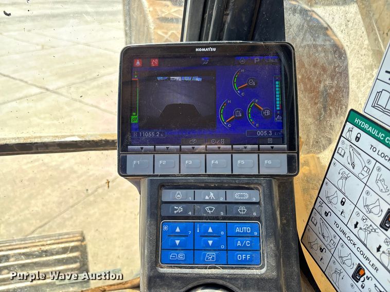 image for item FB3397 2018 Komatsu PC360LC-11 excavator