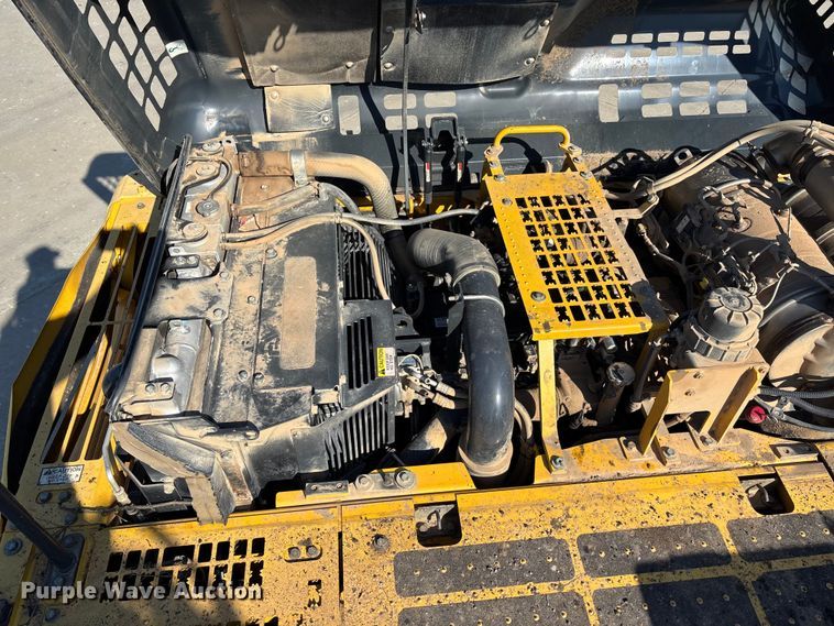 image for item FB3397 2018 Komatsu PC360LC-11 excavator