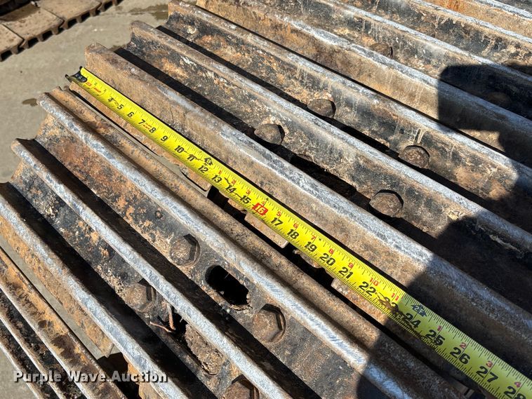 image for item FB3397 2018 Komatsu PC360LC-11 excavator