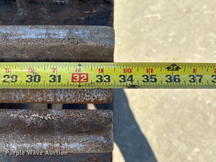 image for item FB3397 2018 Komatsu PC360LC-11 excavator