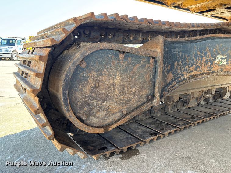 image for item FB3397 2018 Komatsu PC360LC-11 excavator