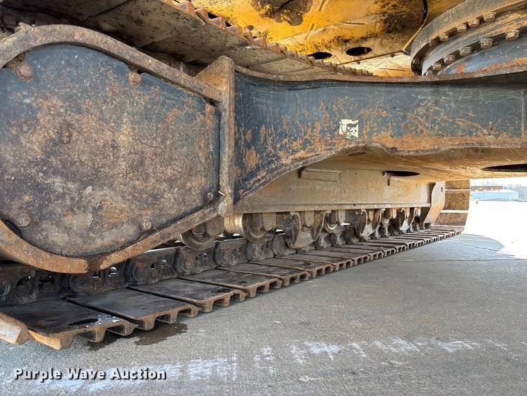 image for item FB3397 2018 Komatsu PC360LC-11 excavator