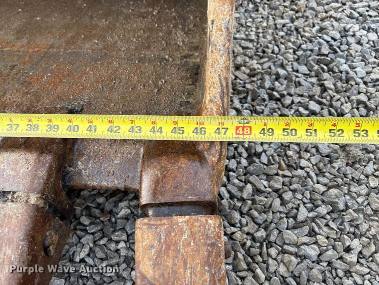 image for item FB3422 2012 John Deere 200D LC excavator