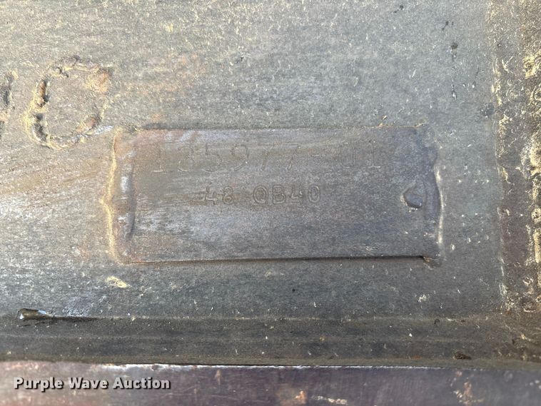 image for item FB3422 2012 John Deere 200D LC excavator