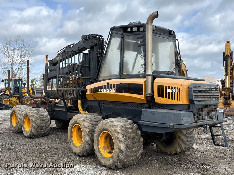 image for item FB3423 2004 Ponsse Gazelle forwarder