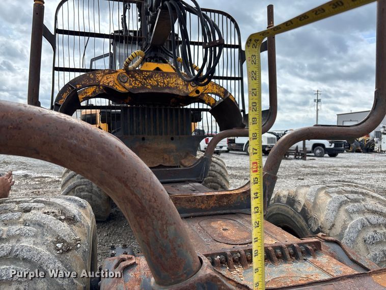 image for item FB3423 2004 Ponsse Gazelle forwarder