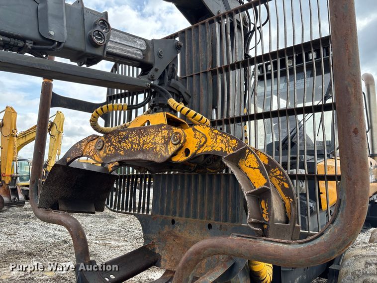 image for item FB3423 2004 Ponsse Gazelle forwarder