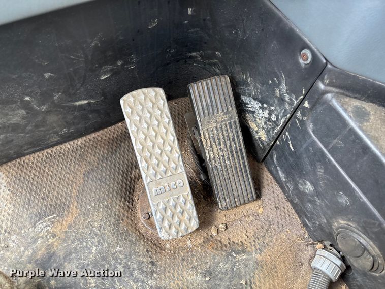 image for item FB3423 2004 Ponsse Gazelle forwarder