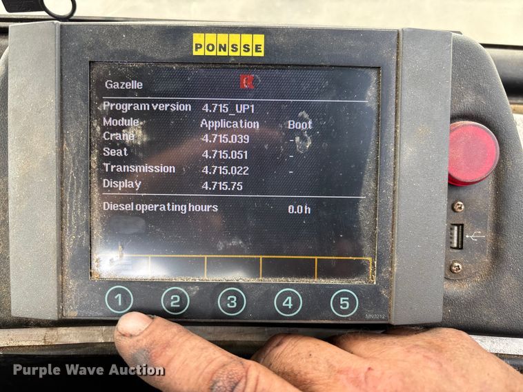 image for item FB3423 2004 Ponsse Gazelle forwarder