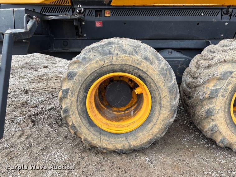 image for item FB3423 2004 Ponsse Gazelle forwarder