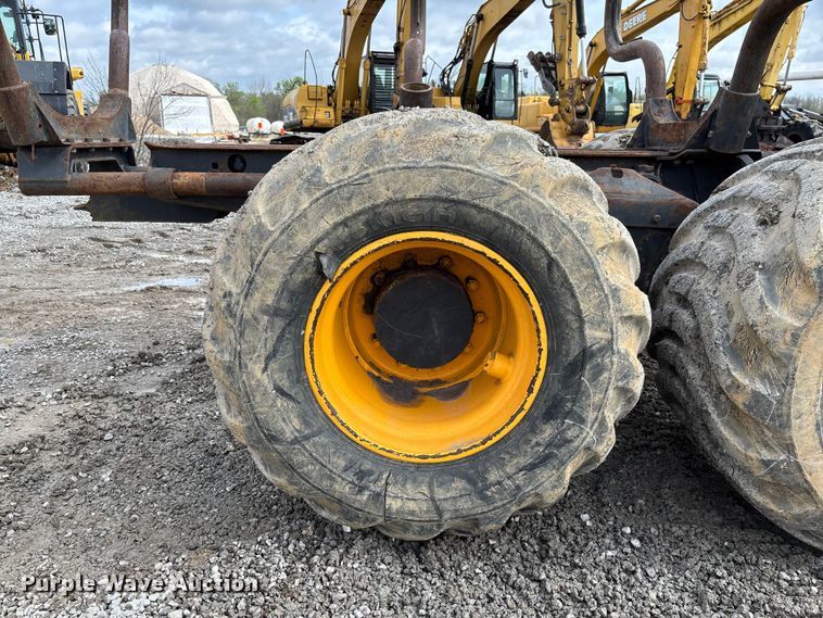 image for item FB3423 2004 Ponsse Gazelle forwarder