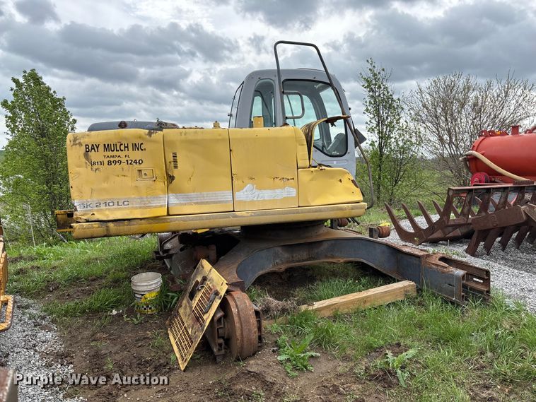 image for item FB3424 2000 Kobelco SK210LC excavator