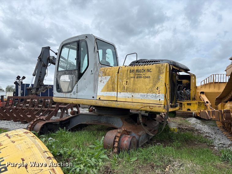 image for item FB3424 2000 Kobelco SK210LC excavator