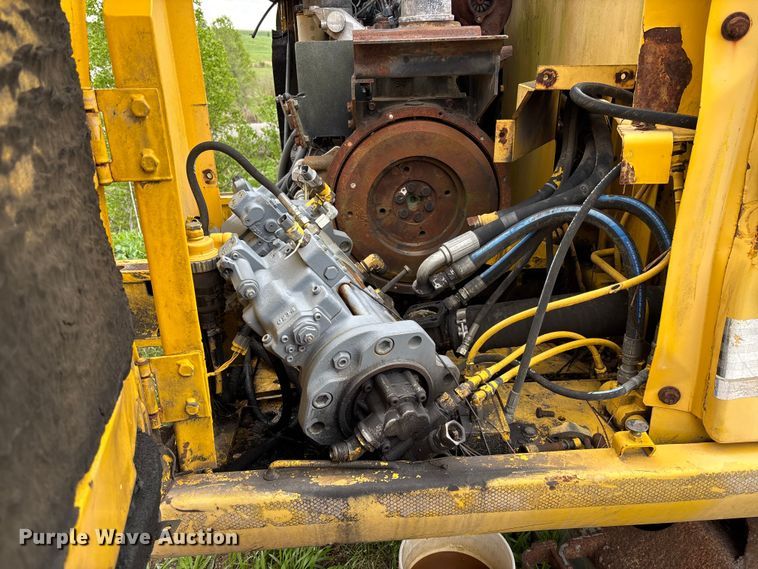 image for item FB3424 2000 Kobelco SK210LC excavator