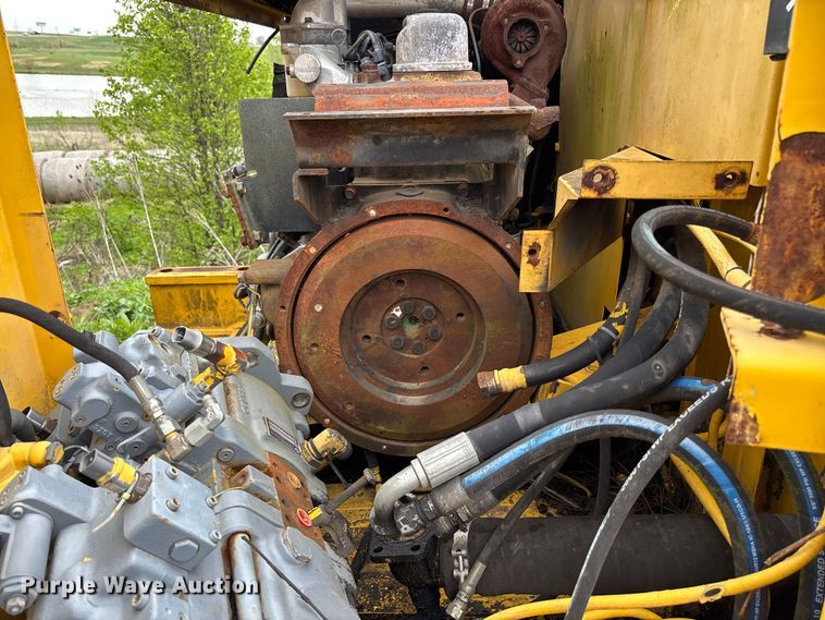 image for item FB3424 2000 Kobelco SK210LC excavator