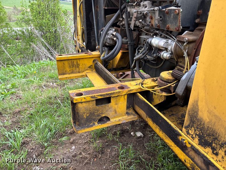 image for item FB3424 2000 Kobelco SK210LC excavator