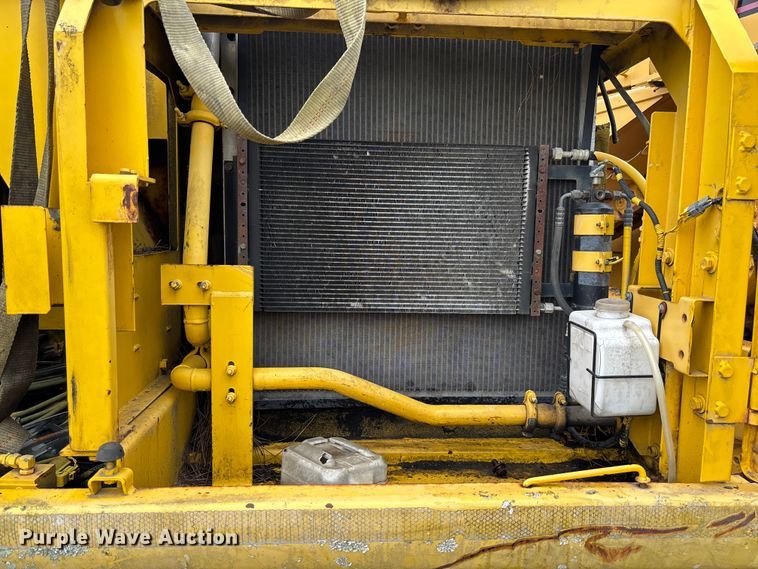 image for item FB3424 2000 Kobelco SK210LC excavator