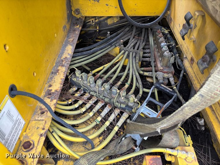 image for item FB3424 2000 Kobelco SK210LC excavator